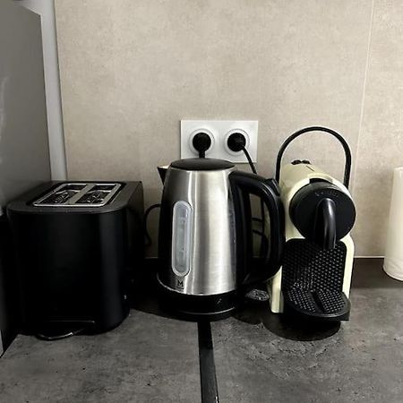 Appartement Centre Ville - Parking Prive - Wifi Nimes Ngoại thất bức ảnh