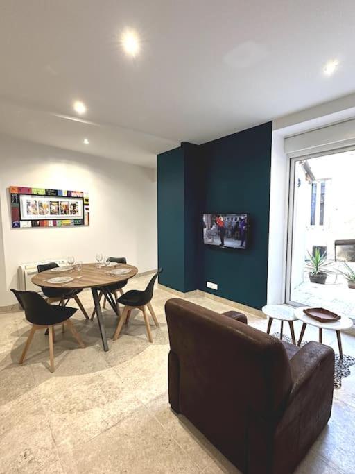 Appartement Centre Ville - Parking Prive - Wifi Nimes Ngoại thất bức ảnh