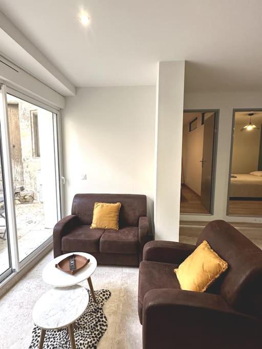 Appartement Centre Ville - Parking Prive - Wifi Nimes Ngoại thất bức ảnh
